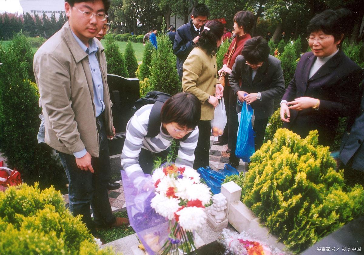 清明节是哪天 4月5日清明节，2023年的清明节不一般，不能上坟祭祖？是真的吗？